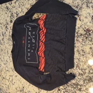 Twenty One Pilots crew neck, black size small.